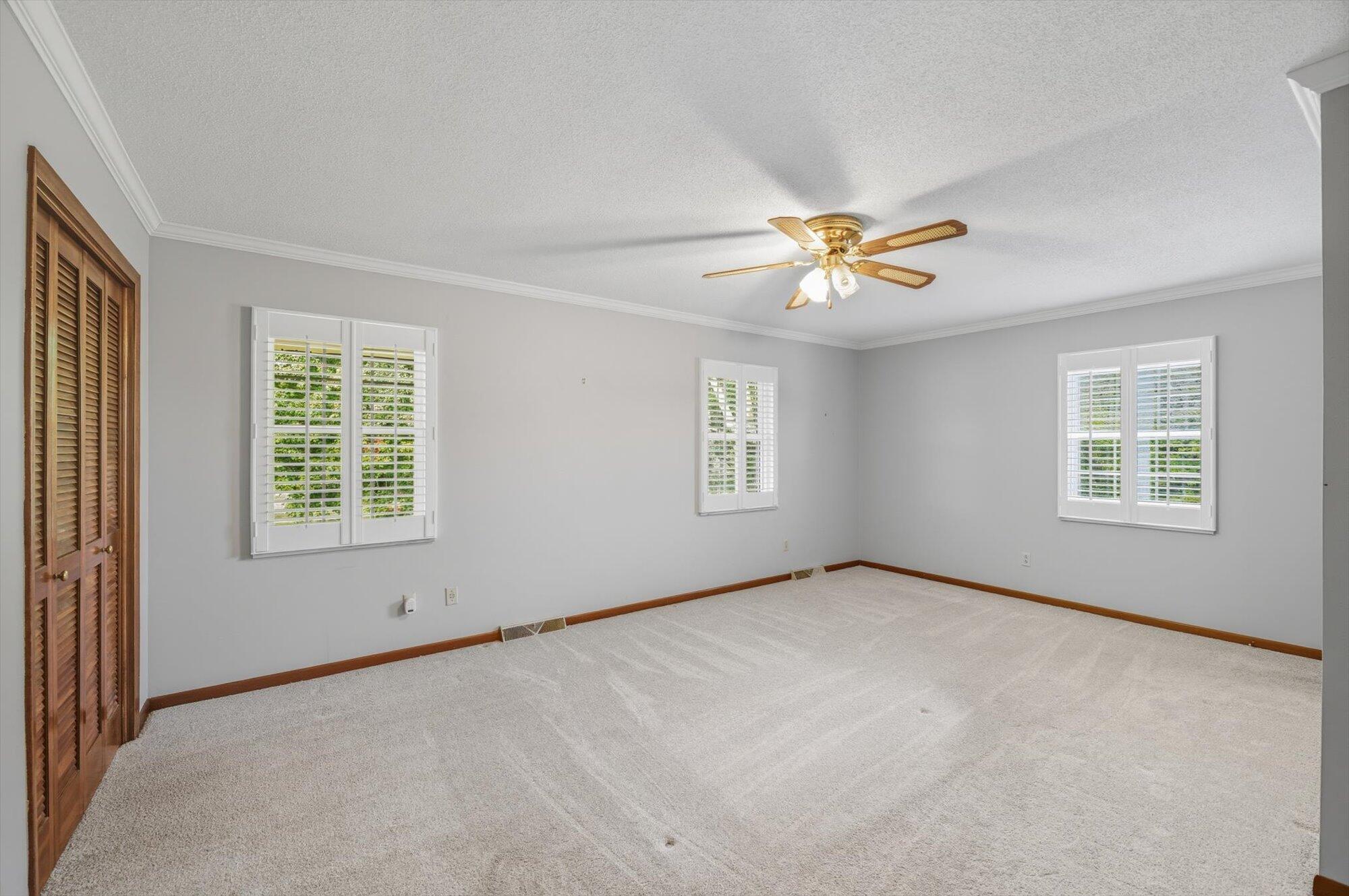 Englewood, Tennessee, 37329, United States, 3 Bedrooms Bedrooms, ,3 BathroomsBathrooms,Residential,For Sale,1976055