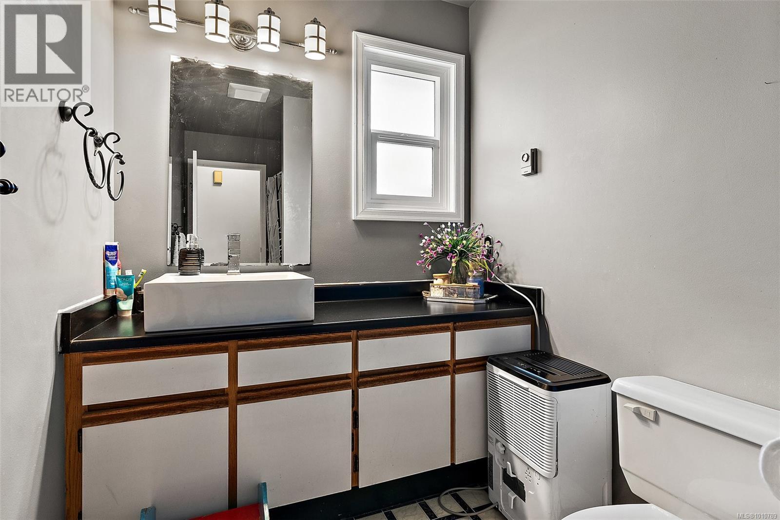LANGFORD, British Columbia, V9B 5H6, CA, 3 Bedrooms Bedrooms, ,2 BathroomsBathrooms,Residential,For Sale,1913143