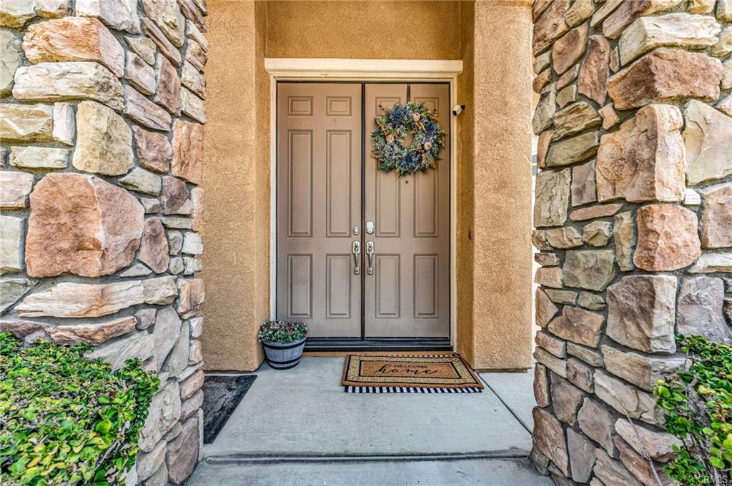 Eastvale, California, 92880, United States, 4 Bedrooms Bedrooms, ,3 BathroomsBathrooms,Residential,For Sale,1914327