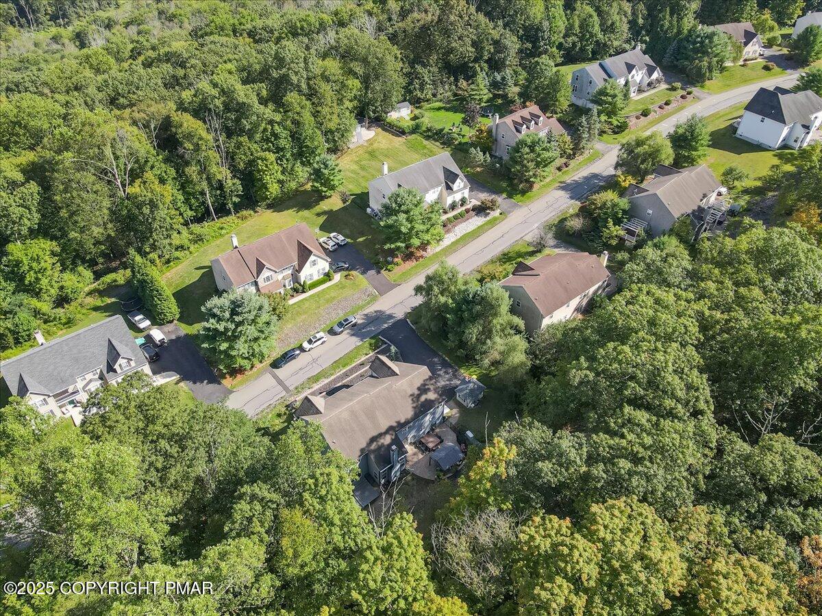 East Stroudsburg, Pennsylvania, 18302, United States, 5 Bedrooms Bedrooms, ,4 BathroomsBathrooms,Residential,For Sale,1980579