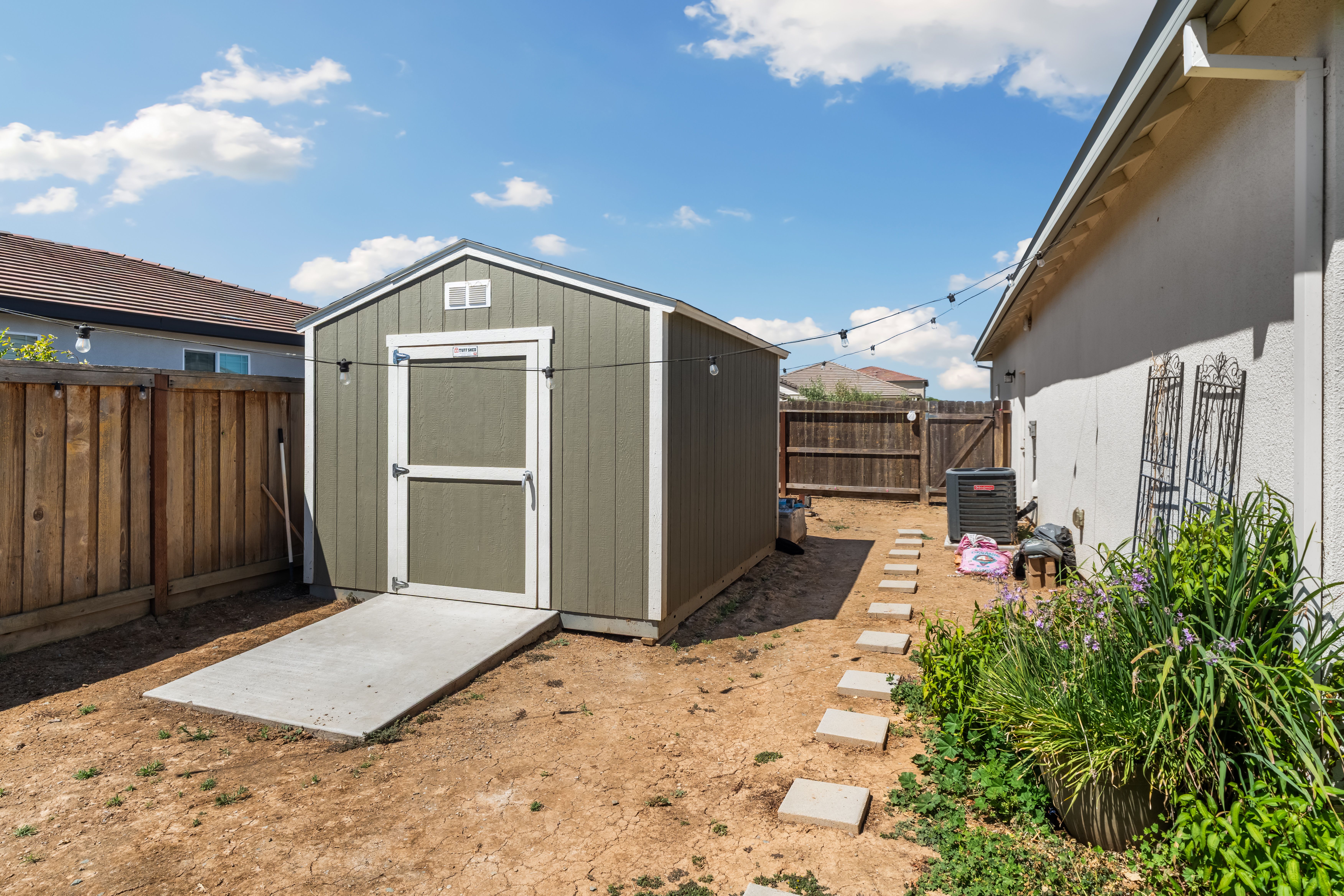  749 Creekview Circle, Galt, CA 95632 - 物件實景