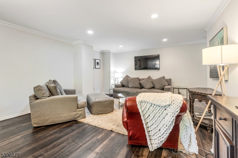 Washington Twp., New Jersey, 07676, United States, 3 Bedrooms Bedrooms, ,3 BathroomsBathrooms,Residential,For Sale,1989067