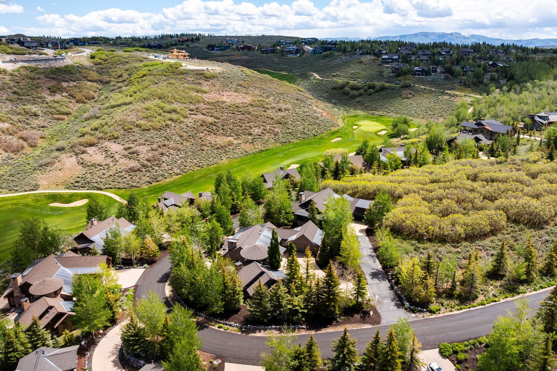  Stunning Remodel with Golf Membership Available in Promontory - 物件實景