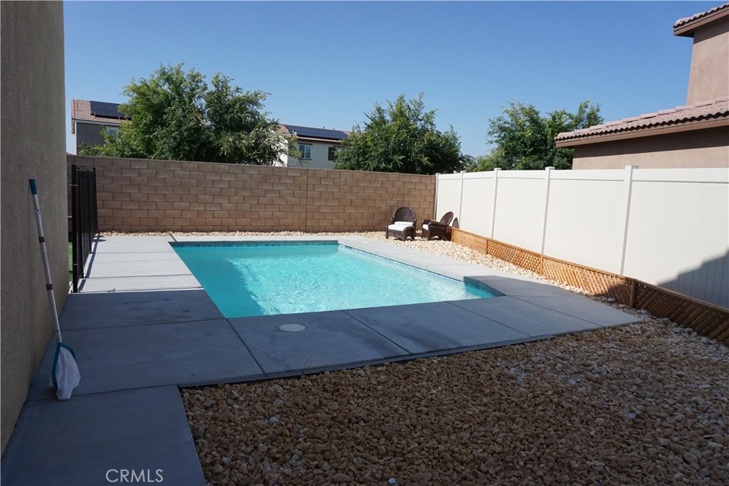 Hemet, California, 92543, United States, 5 Bedrooms Bedrooms, ,3 BathroomsBathrooms,Residential,For Sale,1826909