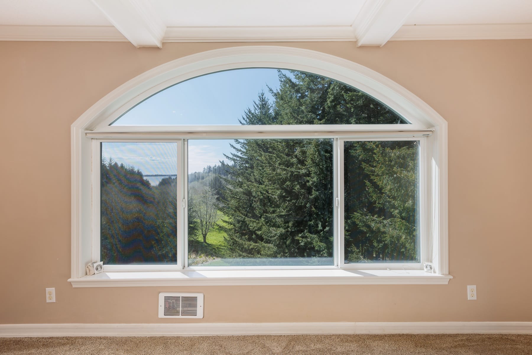  626 N BAYVIEW LOOP Waldport, OR 97394 - 物件實景