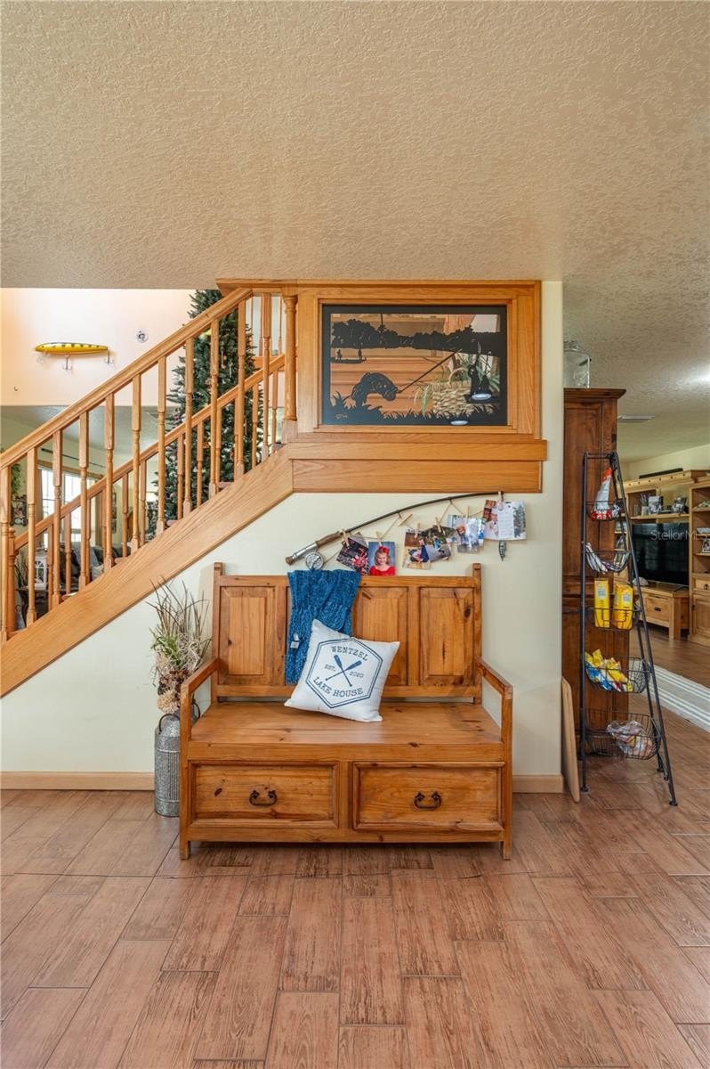 LAKE WALES, Florida, 33898, United States, 3 Bedrooms Bedrooms, ,3 BathroomsBathrooms,Residential,For Sale,1846295