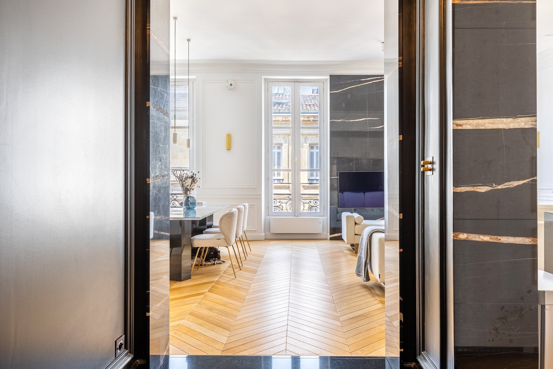  BORDEAUX – TRIANGLE AREA – EXQUISITE BOURGEOIS APARTMENT – 2 BEDROOMS – LIFT - 物件實景