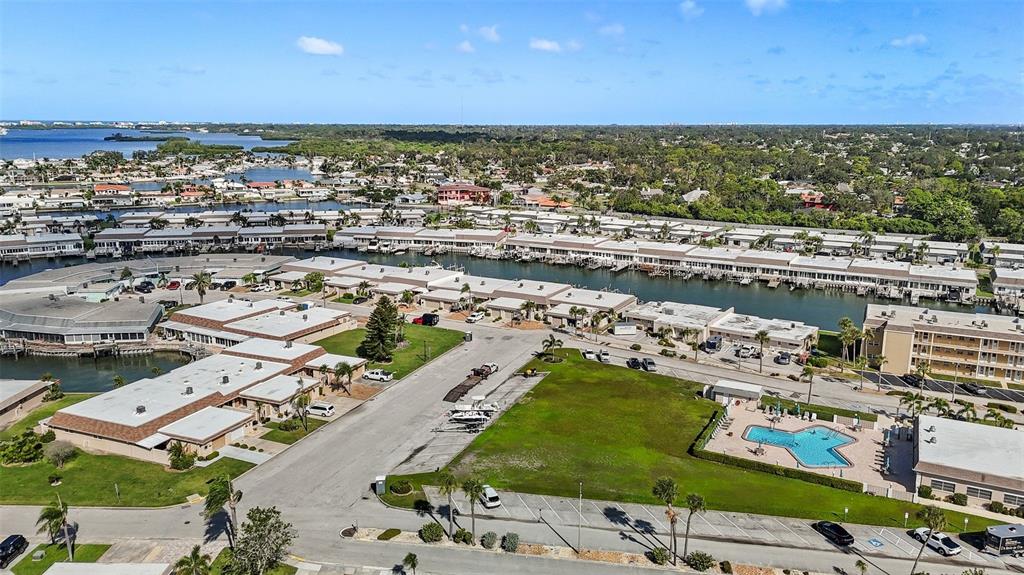 St Petersburg, Florida, 33708, United States, 2 Bedrooms Bedrooms, ,2 BathroomsBathrooms,Residential,For Sale,1963095