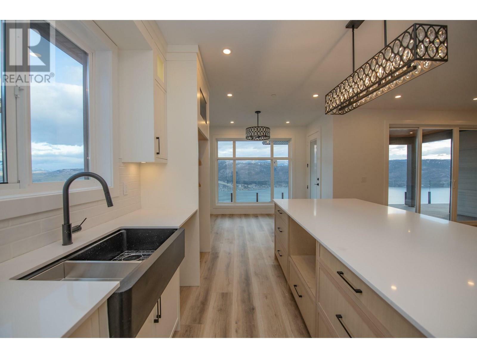 VERNON, British Columbia, V1H 2K9, CA, 4 Bedrooms Bedrooms, ,4 BathroomsBathrooms,Residential,For Sale,1838504