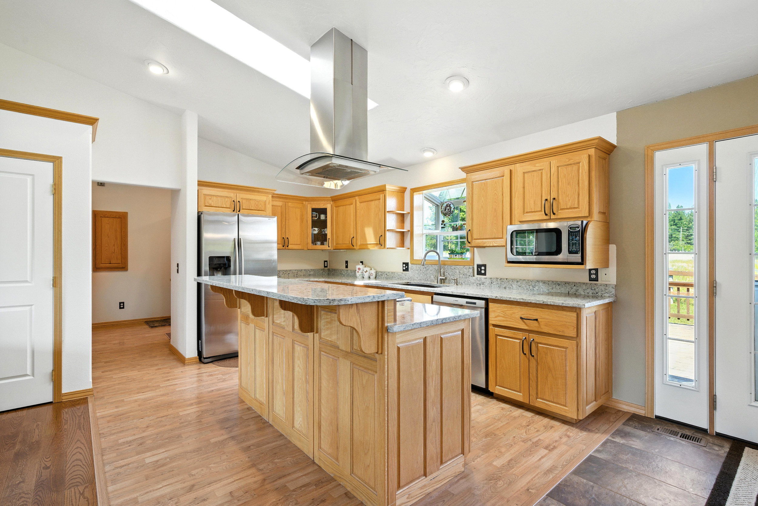 Bonners Ferry, Idaho, 83805, United States, 3 Bedrooms Bedrooms, ,2 BathroomsBathrooms,Residential,For Sale,1921279