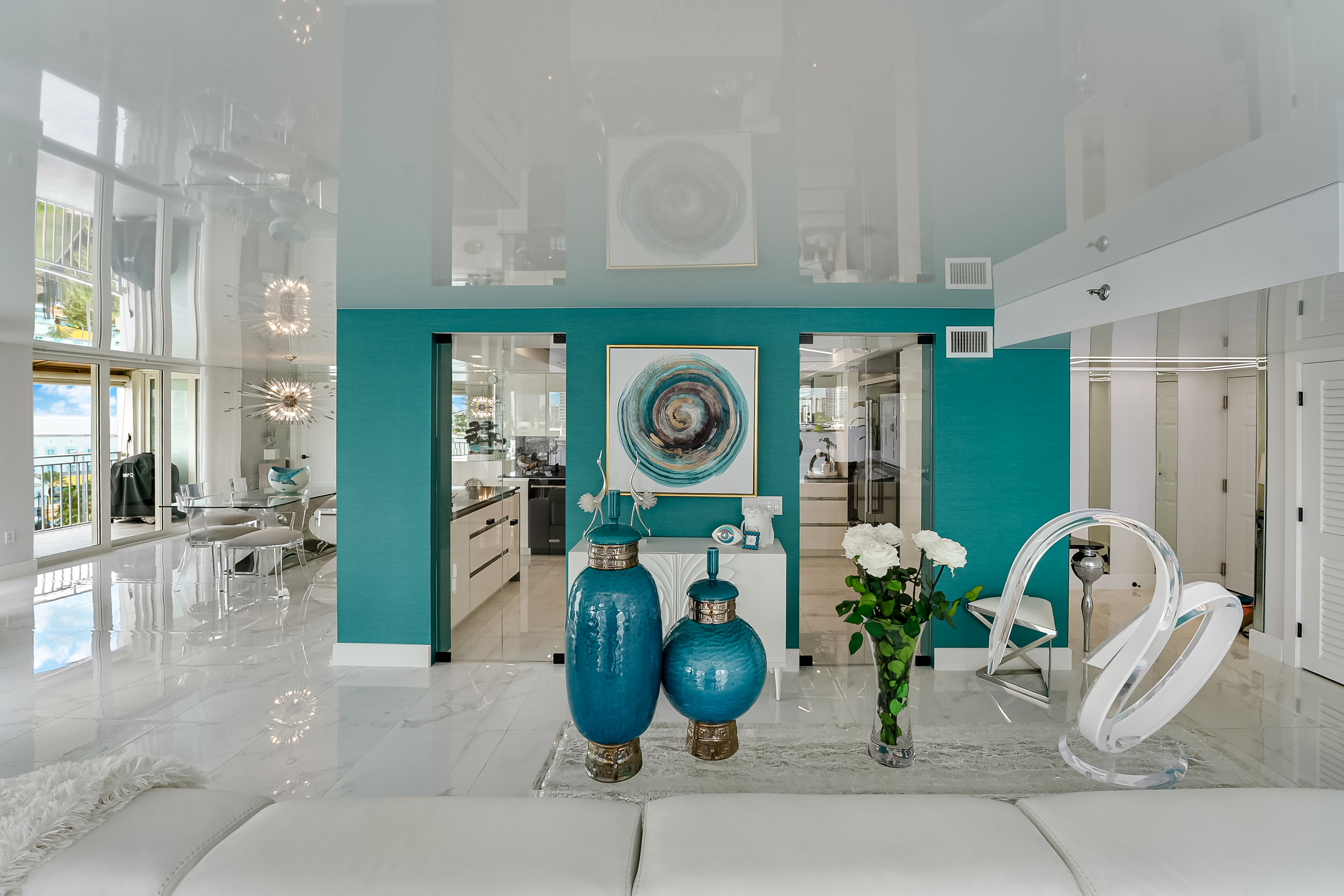  18000 N Bay Rd, Sunny Isles Beach, FL, 33160 - 物件實景