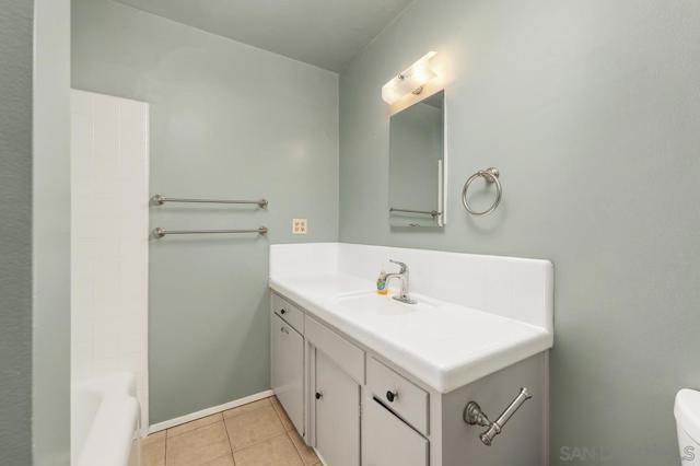 El Cajon, California, 92020, United States, 3 Bedrooms Bedrooms, ,3 BathroomsBathrooms,Residential,For Sale,2025415