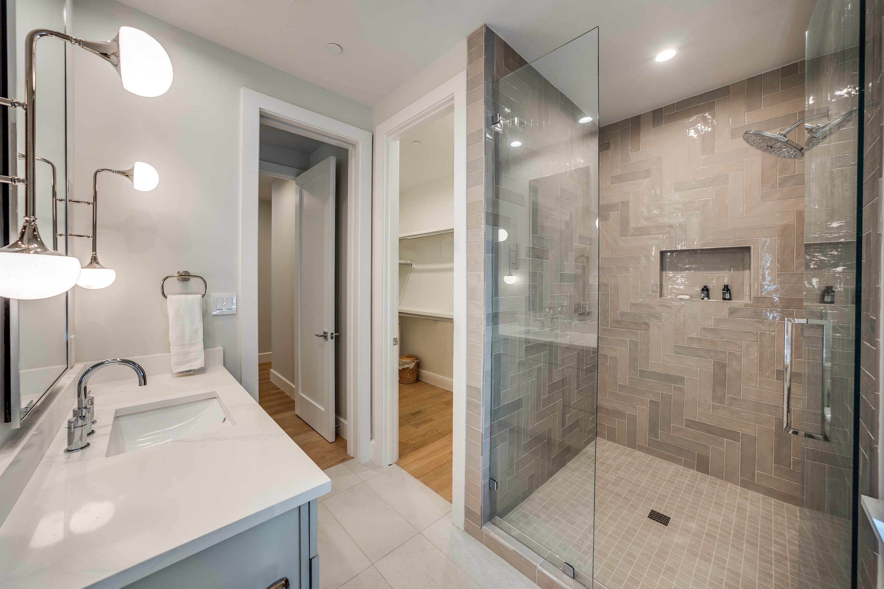  Stylish Single-Family Attached Home in Highland Park’s French Streets - 物件實景