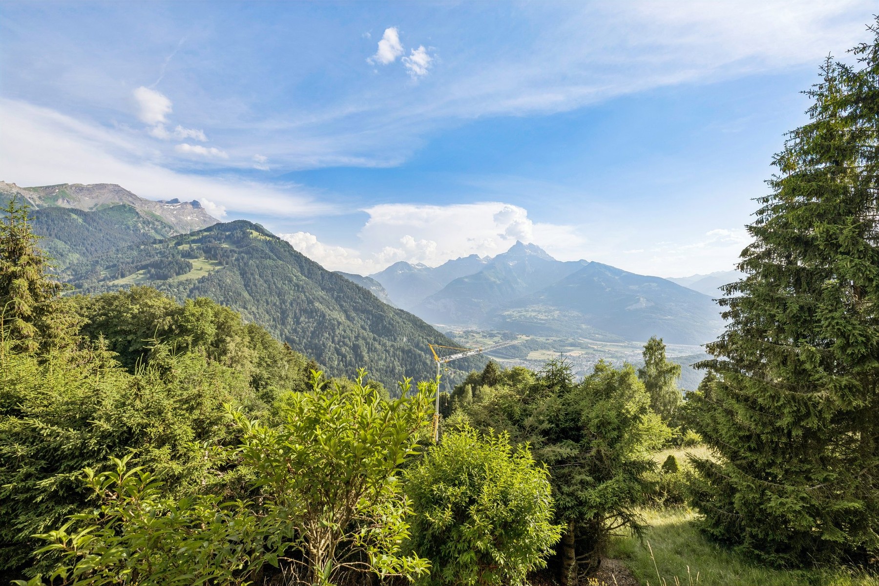  Traditional chalet in need of renovation in Gryon, with a view and a large garde - 物件實景