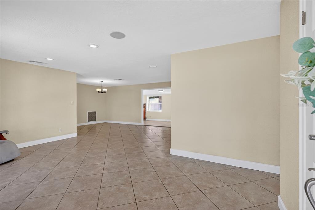 St Petersburg, Florida, 33711, United States, 3 Bedrooms Bedrooms, ,2 BathroomsBathrooms,Residential,For Sale,1989054