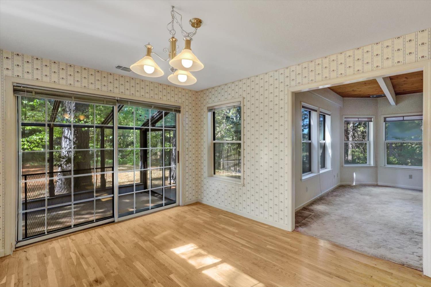 Nevada City, California, 95959, United States, 4 Bedrooms Bedrooms, ,3 BathroomsBathrooms,Residential,For Sale,1942290