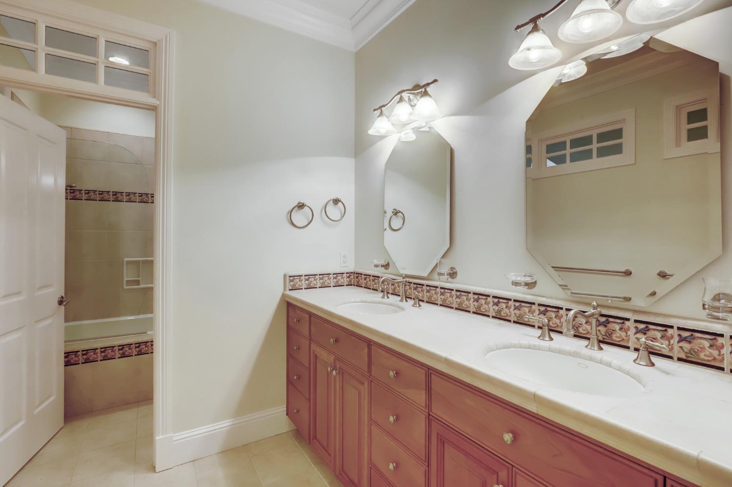 Nevada City, California, 95959, United States, 4 Bedrooms Bedrooms, ,6 BathroomsBathrooms,Residential,For Sale,2009242