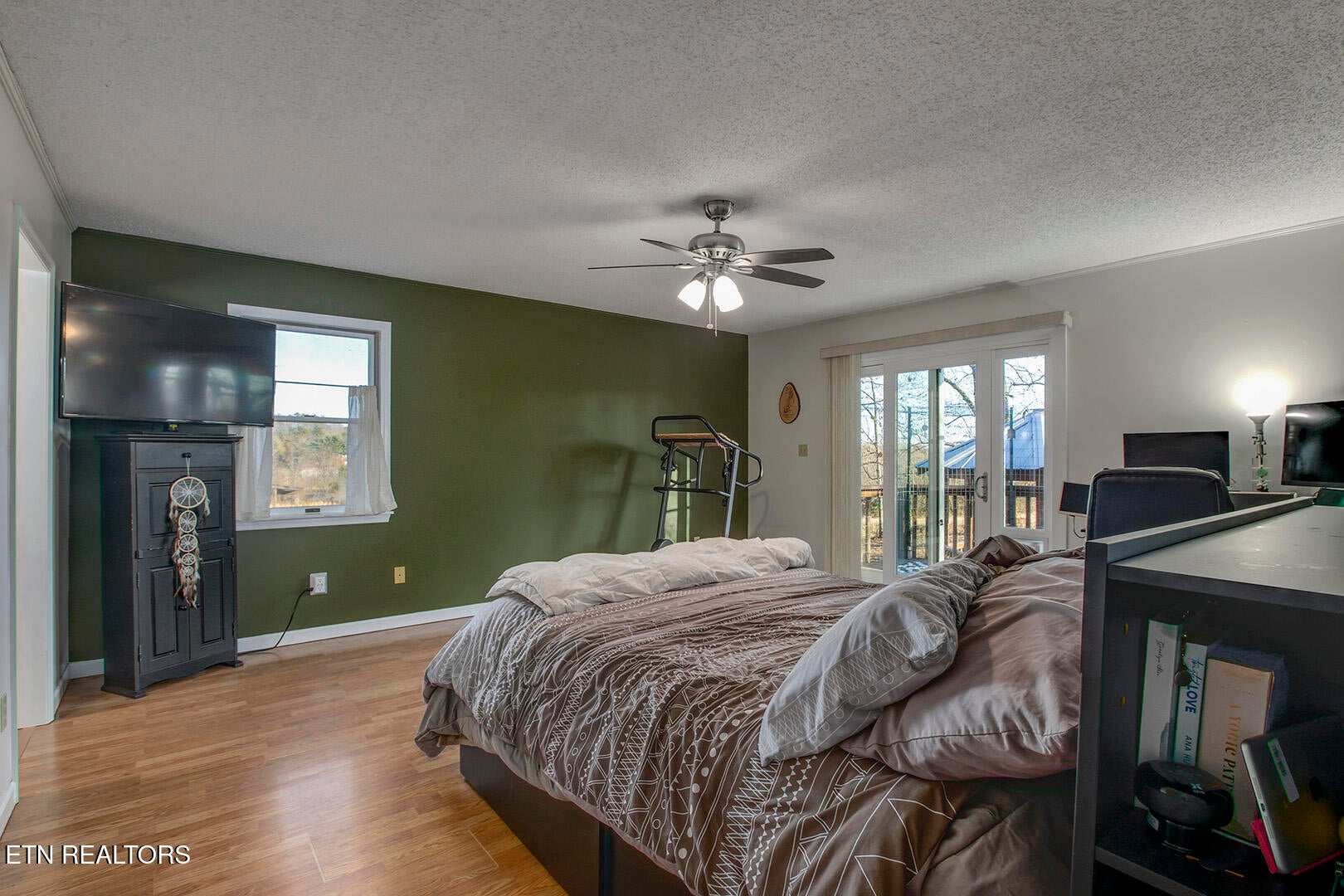 Loudon, Tennessee, 37774, United States, 3 Bedrooms Bedrooms, ,3 BathroomsBathrooms,Residential,For Sale,2013606