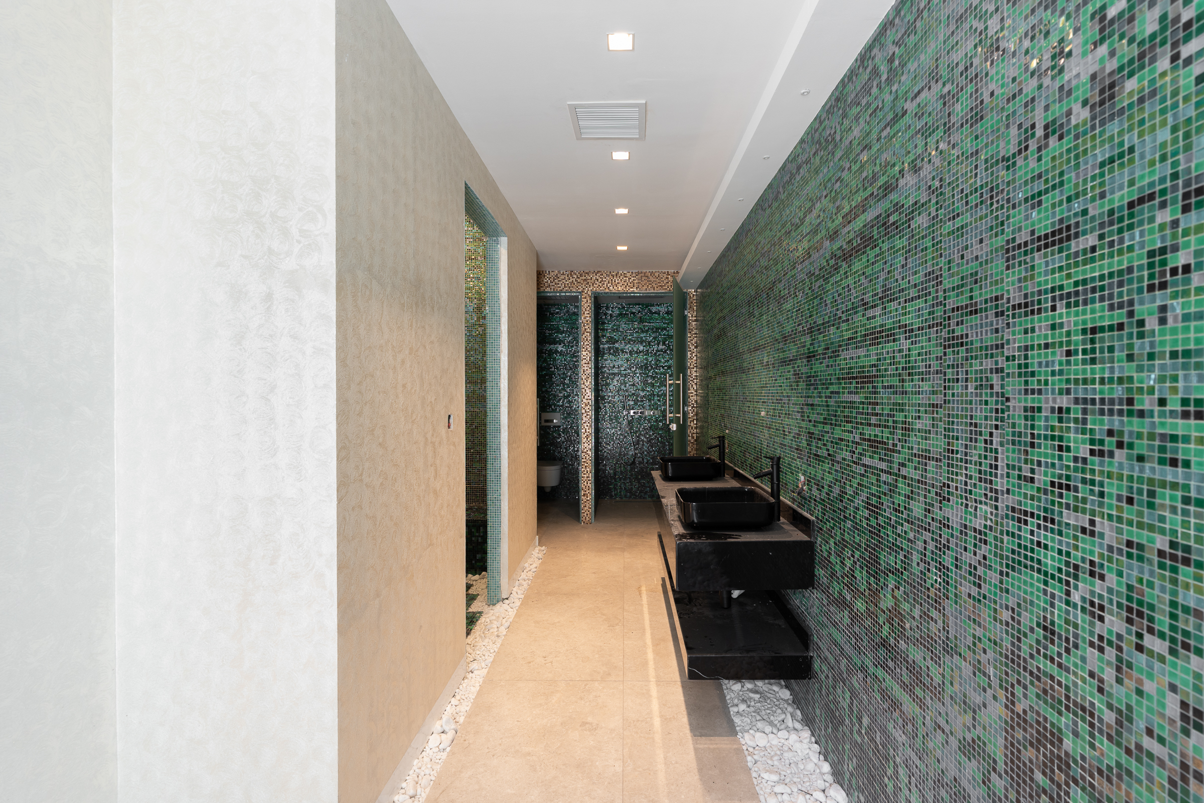  Expansive Modern Home in Emirates Hills - 物件實景