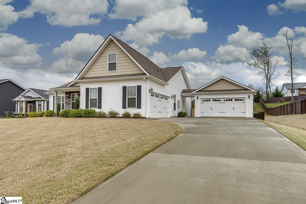Travelers Rest, South Carolina, 29690, United States, 3 Bedrooms Bedrooms, ,3 BathroomsBathrooms,Residential,For Sale,1868867