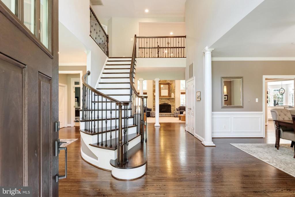 Vienna, Virginia, 22182, United States, 5 Bedrooms Bedrooms, ,6 BathroomsBathrooms,Residential,For Sale,1943879