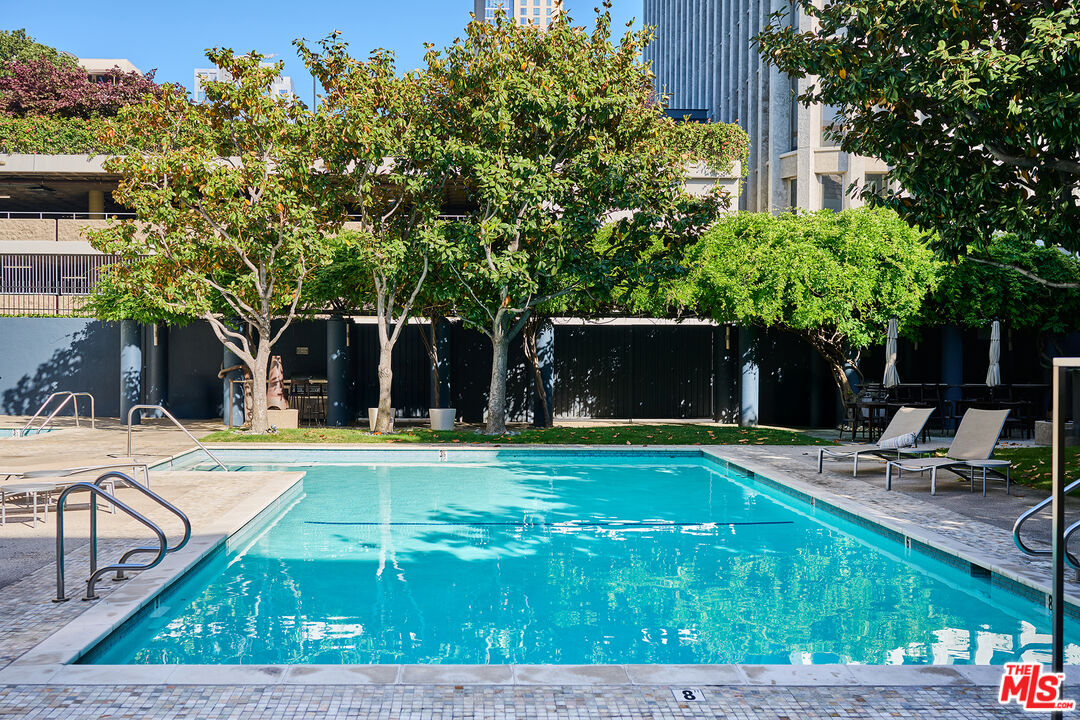 Los Angeles, California, 90012, United States, 2 Bedrooms Bedrooms, ,2 BathroomsBathrooms,Residential,For Sale,1839118