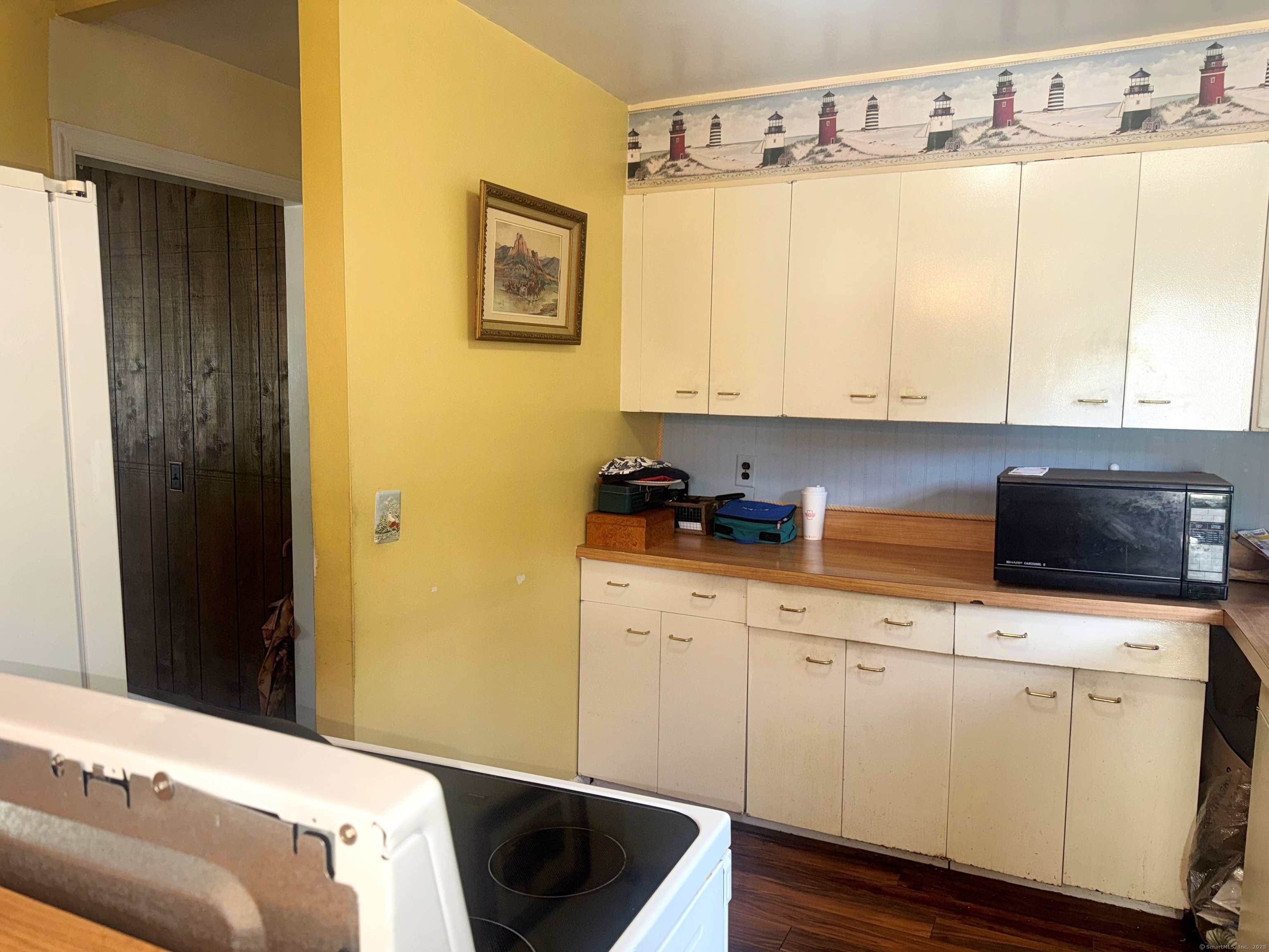 Norwalk, Connecticut, 06851, United States, 3 Bedrooms Bedrooms, ,2 BathroomsBathrooms,Residential,For Sale,1941745