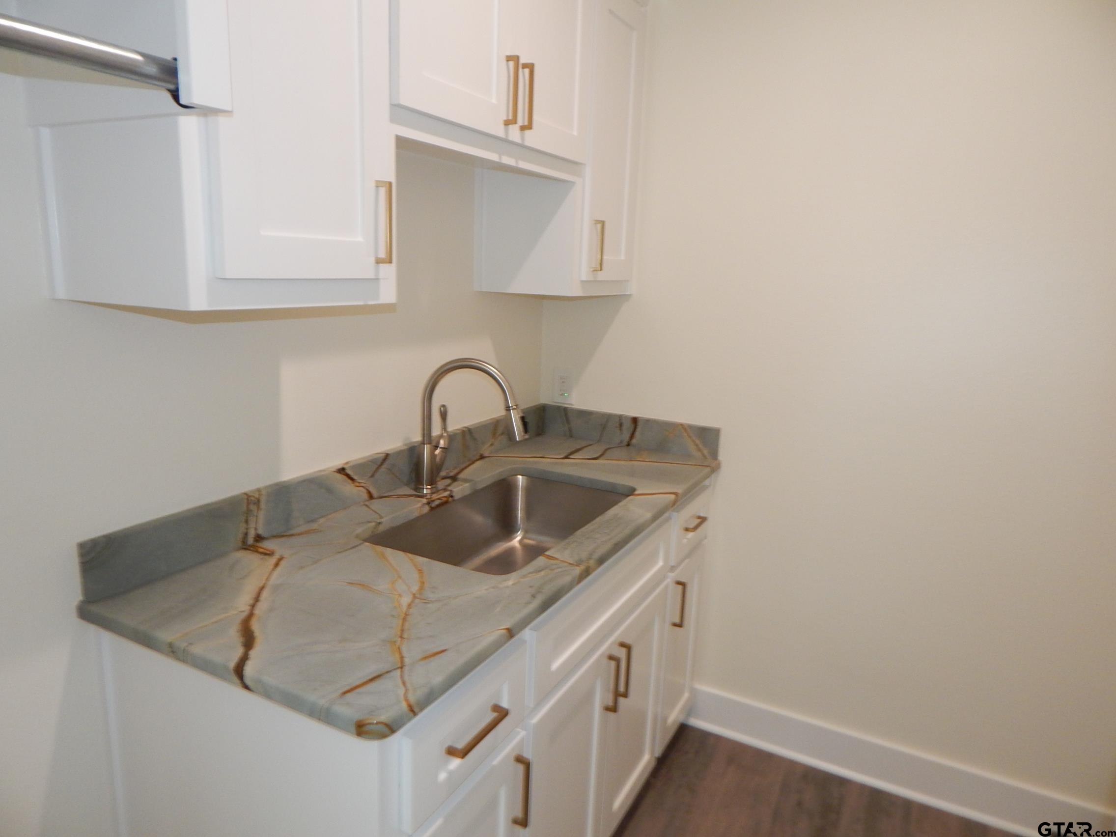 Gilmer, Texas, 75645, United States, 5 Bedrooms Bedrooms, ,3 BathroomsBathrooms,Residential,For Sale,1759847