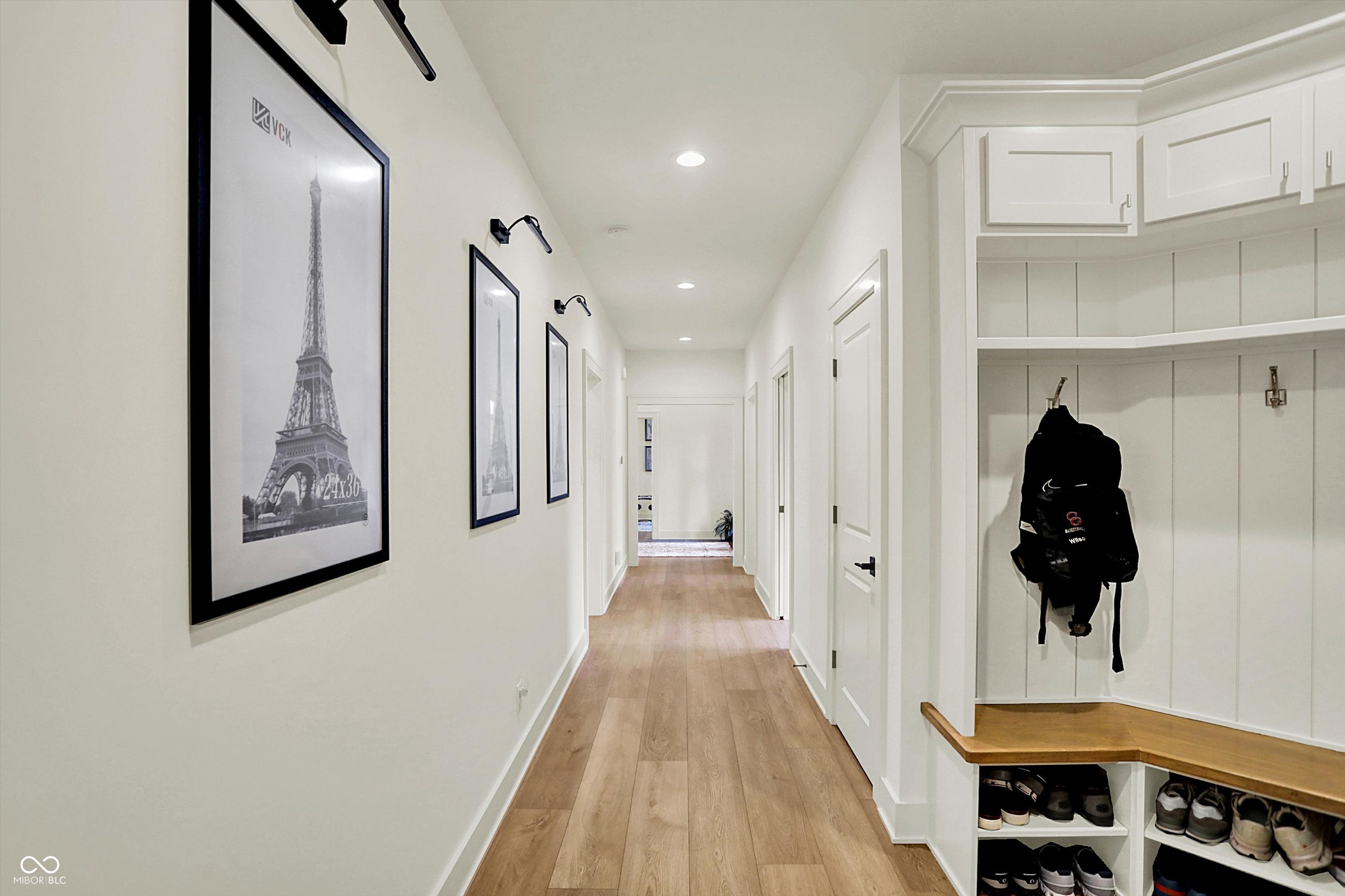 Bargersville, Indiana, 46106, United States, 5 Bedrooms Bedrooms, ,6 BathroomsBathrooms,Residential,For Sale,1983672