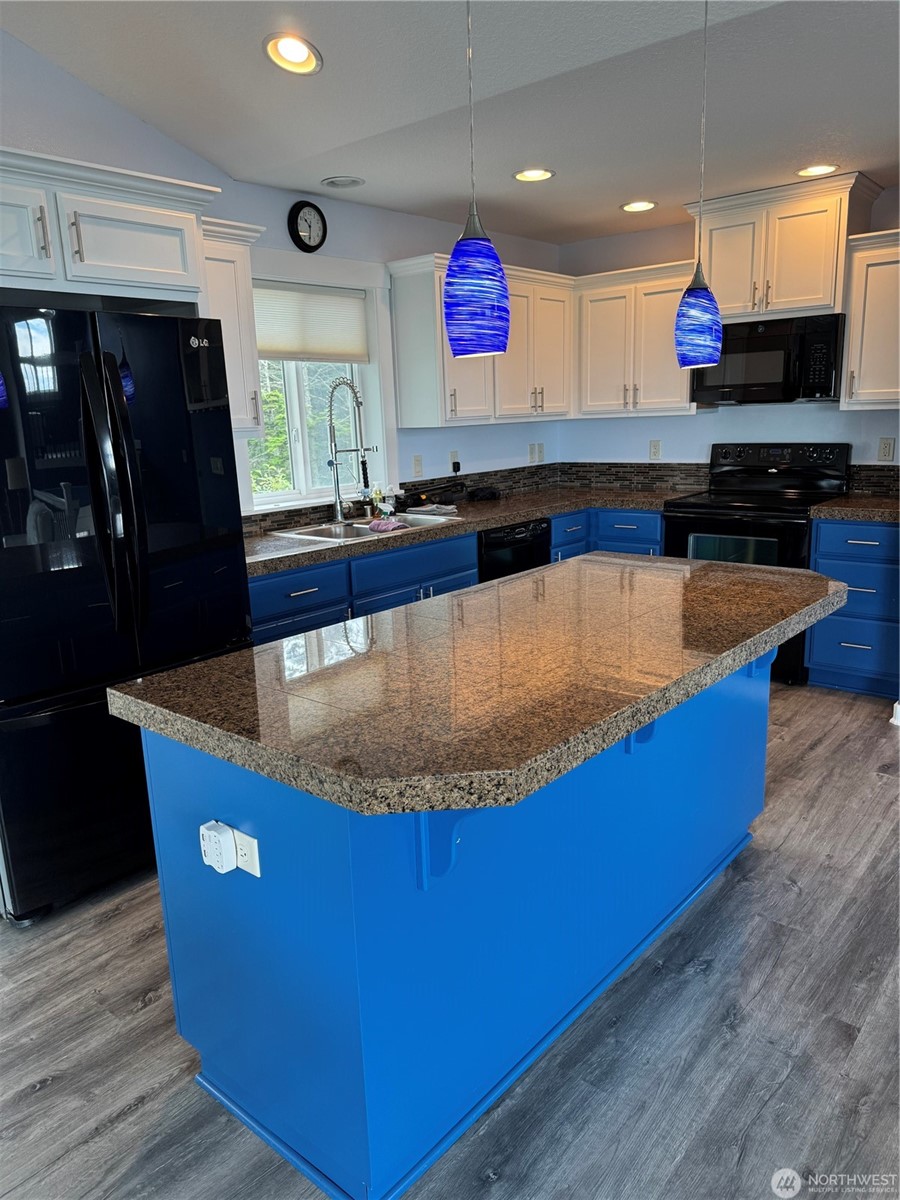 Ocean Park, Washington, 98640, United States, 2 Bedrooms Bedrooms, ,2 BathroomsBathrooms,Residential,For Sale,1980939