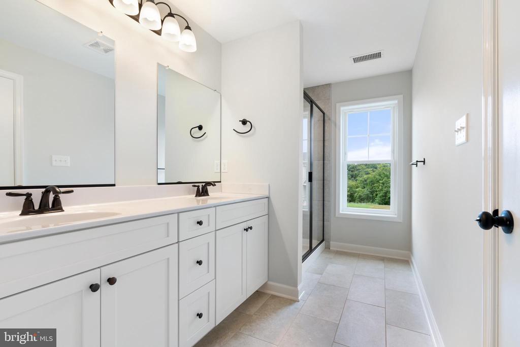 Boyce, Virginia, 22620, United States, 3 Bedrooms Bedrooms, ,3 BathroomsBathrooms,Residential,For Sale,1980169