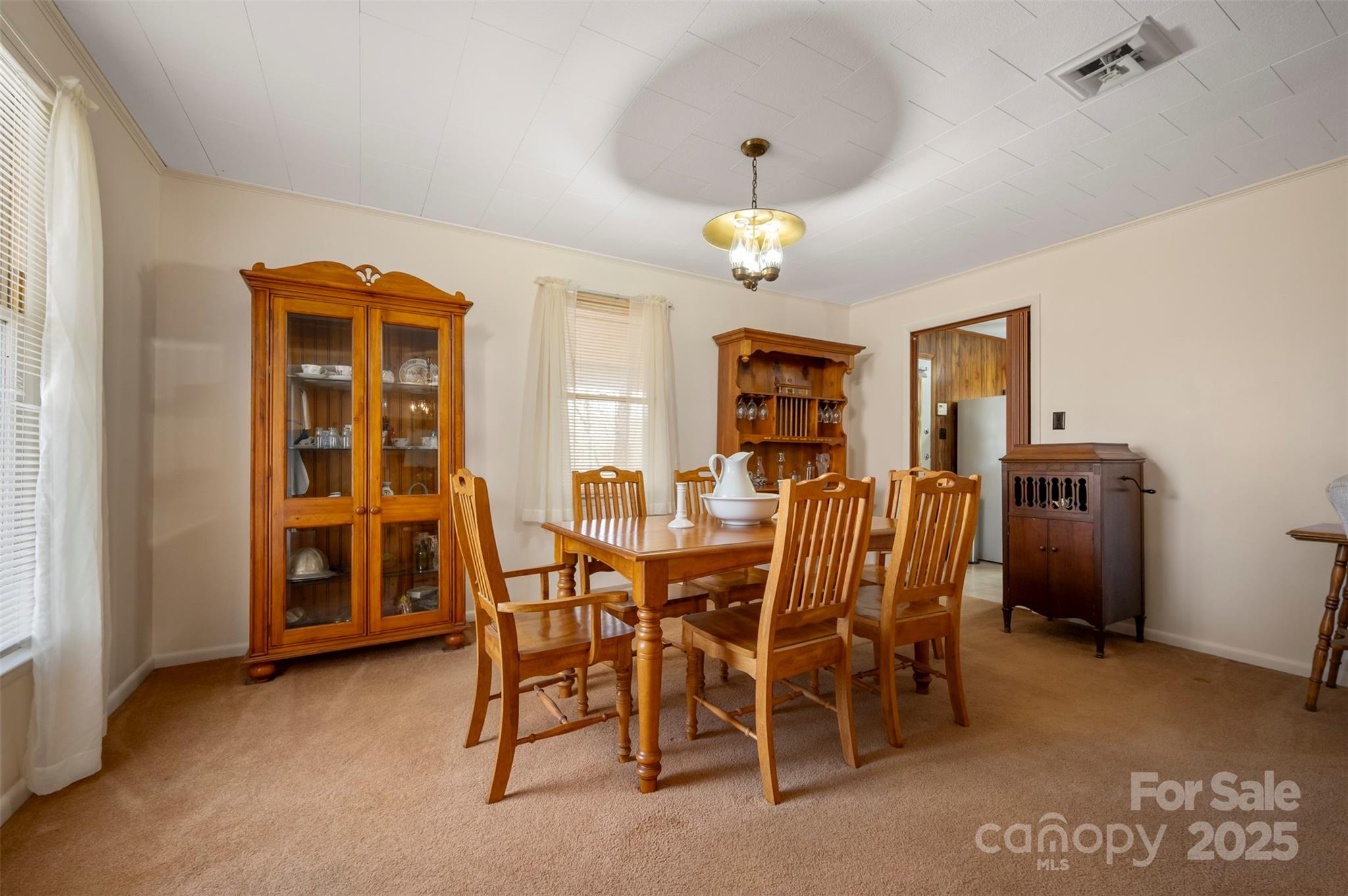 Rutherfordton, North Carolina, 28139, United States, 3 Bedrooms Bedrooms, ,2 BathroomsBathrooms,Residential,For Sale,1932677