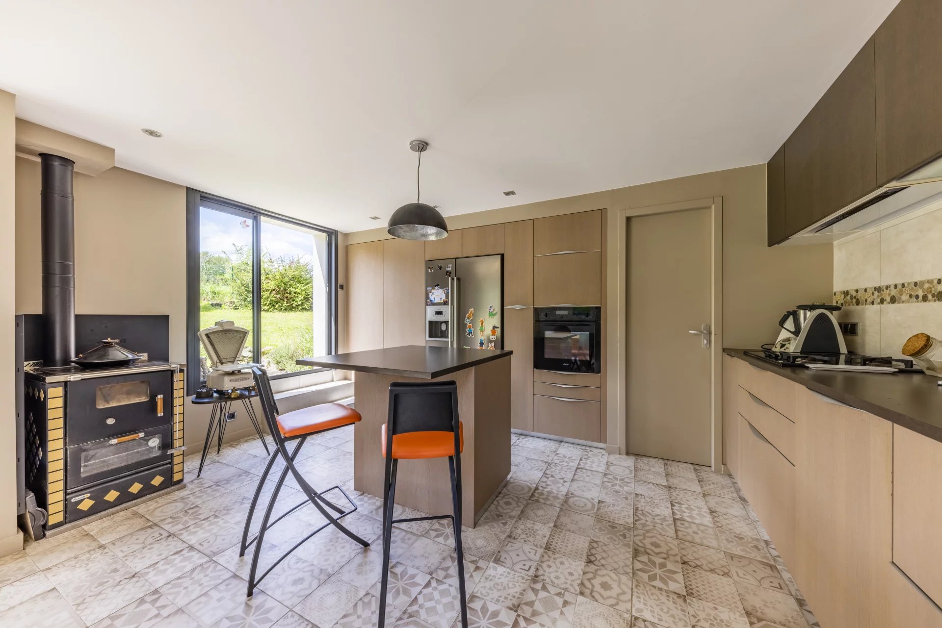 Sucé-sur-Erdre, Pays de la Loire, 44240, FR, 5 Bedrooms Bedrooms, ,6 BathroomsBathrooms,Residential,For Sale,1442849