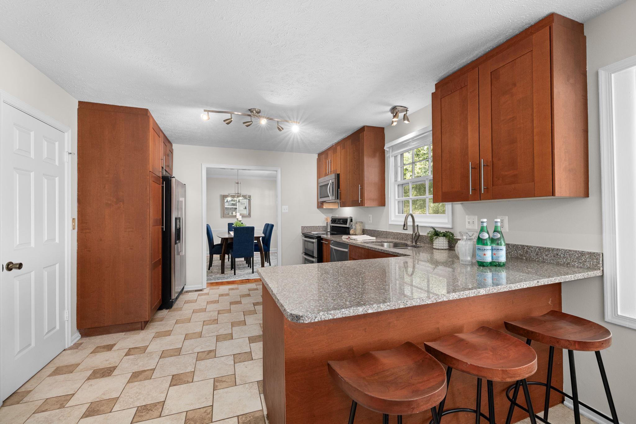  6520 White Post Road, Centreville, VA, 20121 - 物件實景