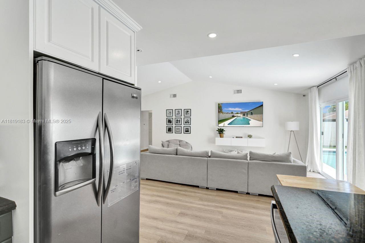 Boca Raton, Florida, 33496, United States, 3 Bedrooms Bedrooms, ,2 BathroomsBathrooms,Residential,For Sale,1850264