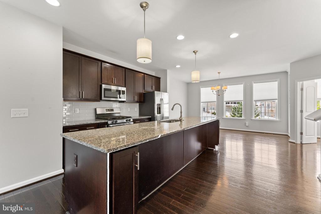 Fredericksburg, Virginia, 22401, United States, 4 Bedrooms Bedrooms, ,4 BathroomsBathrooms,Residential,For Sale,1827439