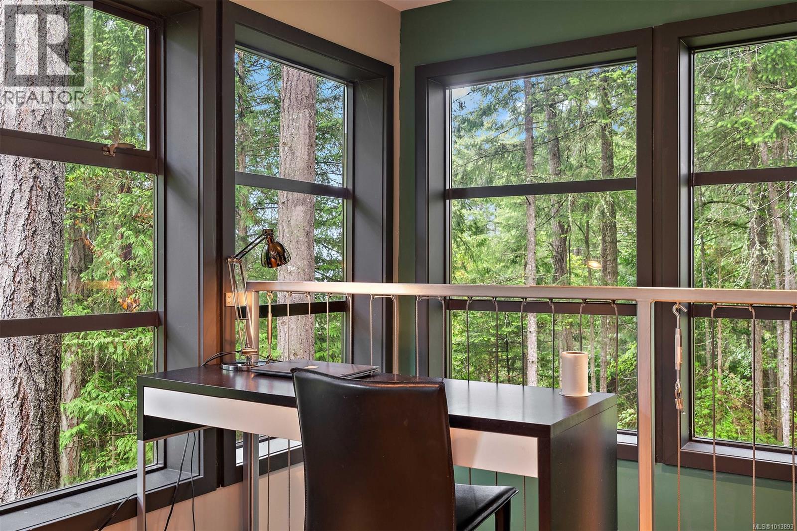 NORTH SAANICH, British Columbia, V8L 5K1, CA, 3 Bedrooms Bedrooms, ,3 BathroomsBathrooms,Residential,For Sale,1951213