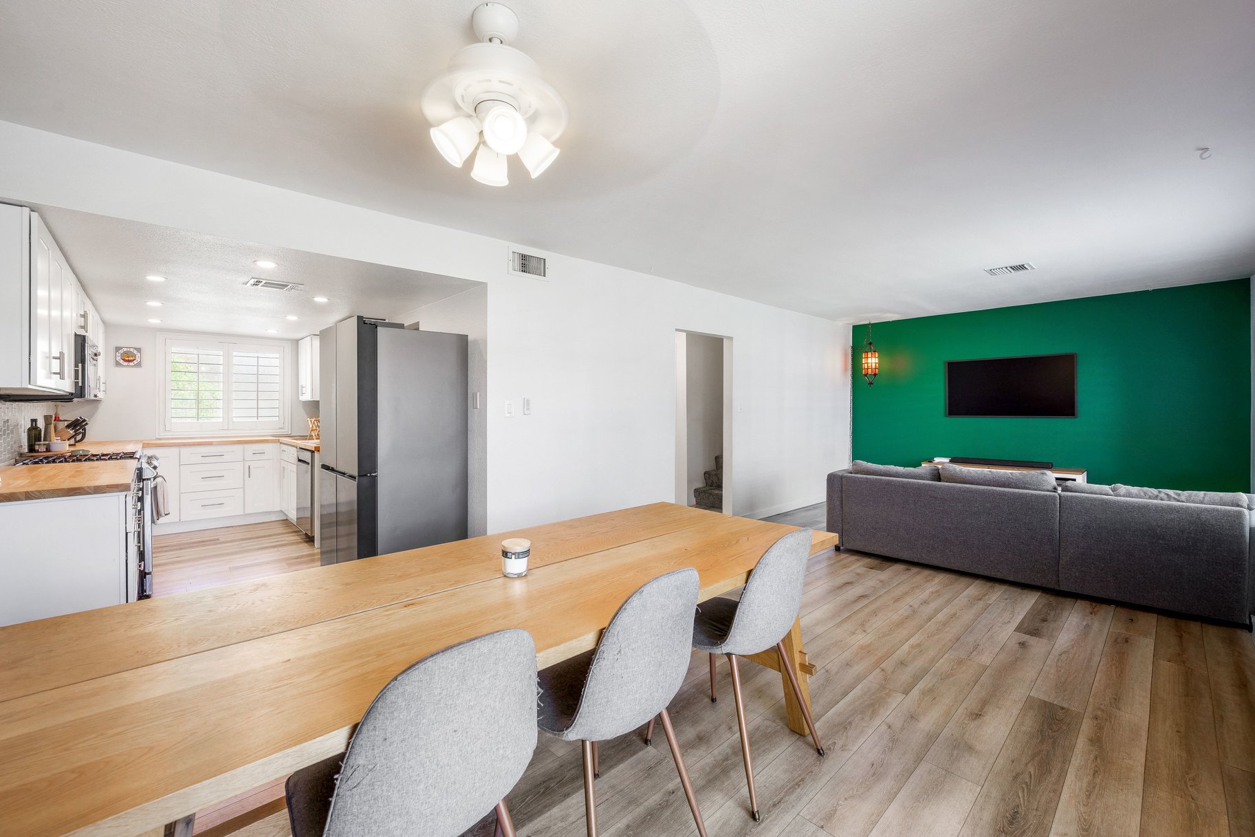  Updated Henderson Townhome in Arrowhead Estates - 物件實景