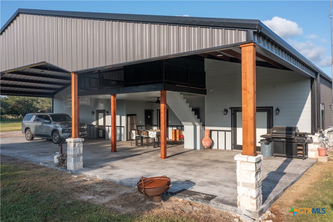 Goliad, Texas, 77963, United States, 4 Bedrooms Bedrooms, ,3 BathroomsBathrooms,Residential,For Sale,1895405