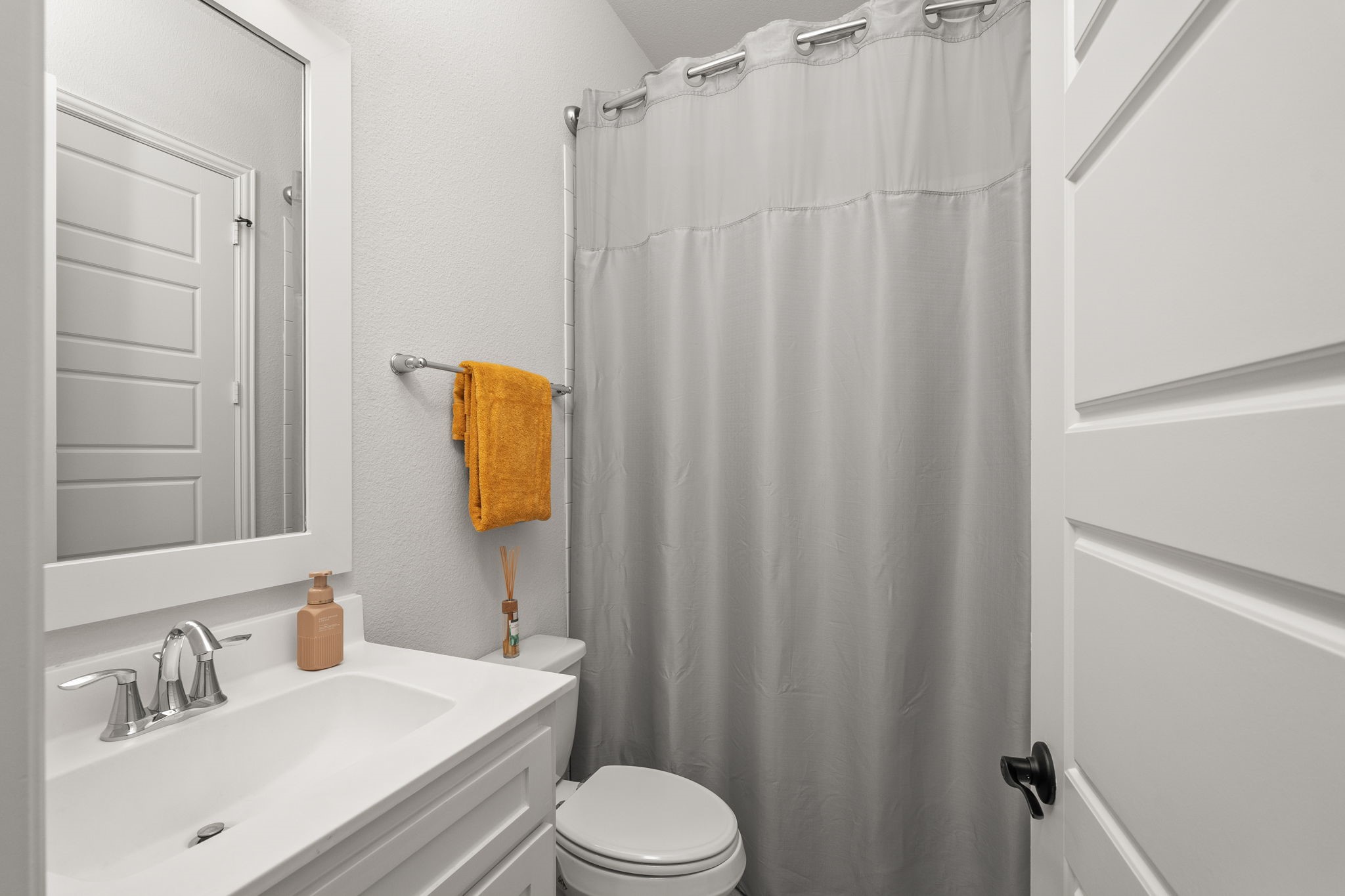 McKinney, Texas, 75071, United States, 4 Bedrooms Bedrooms, ,3 BathroomsBathrooms,Residential,For Sale,1992120