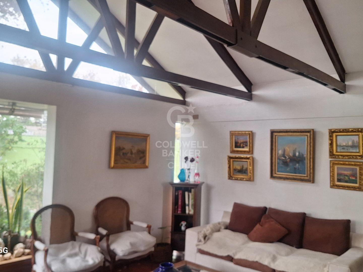 Las Condes, Chile, 5 Bedrooms Bedrooms, ,3 BathroomsBathrooms,Residential,For Sale,1821547