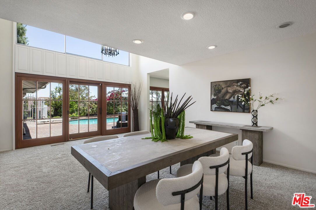Los Angeles, California, 90027, United States, 4 Bedrooms Bedrooms, ,4 BathroomsBathrooms,Residential,For Sale,1918176