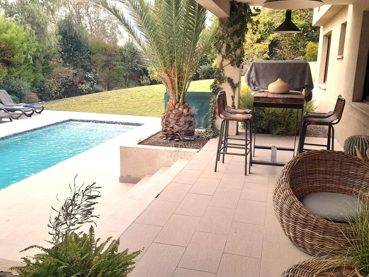 Colina, Chile, 5 Bedrooms Bedrooms, ,4 BathroomsBathrooms,Residential,For Sale,1891486