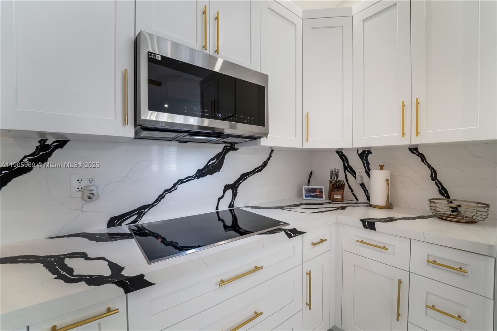 Miami, Florida, 33196, United States, 3 Bedrooms Bedrooms, ,2 BathroomsBathrooms,Residential,For Sale,1979827