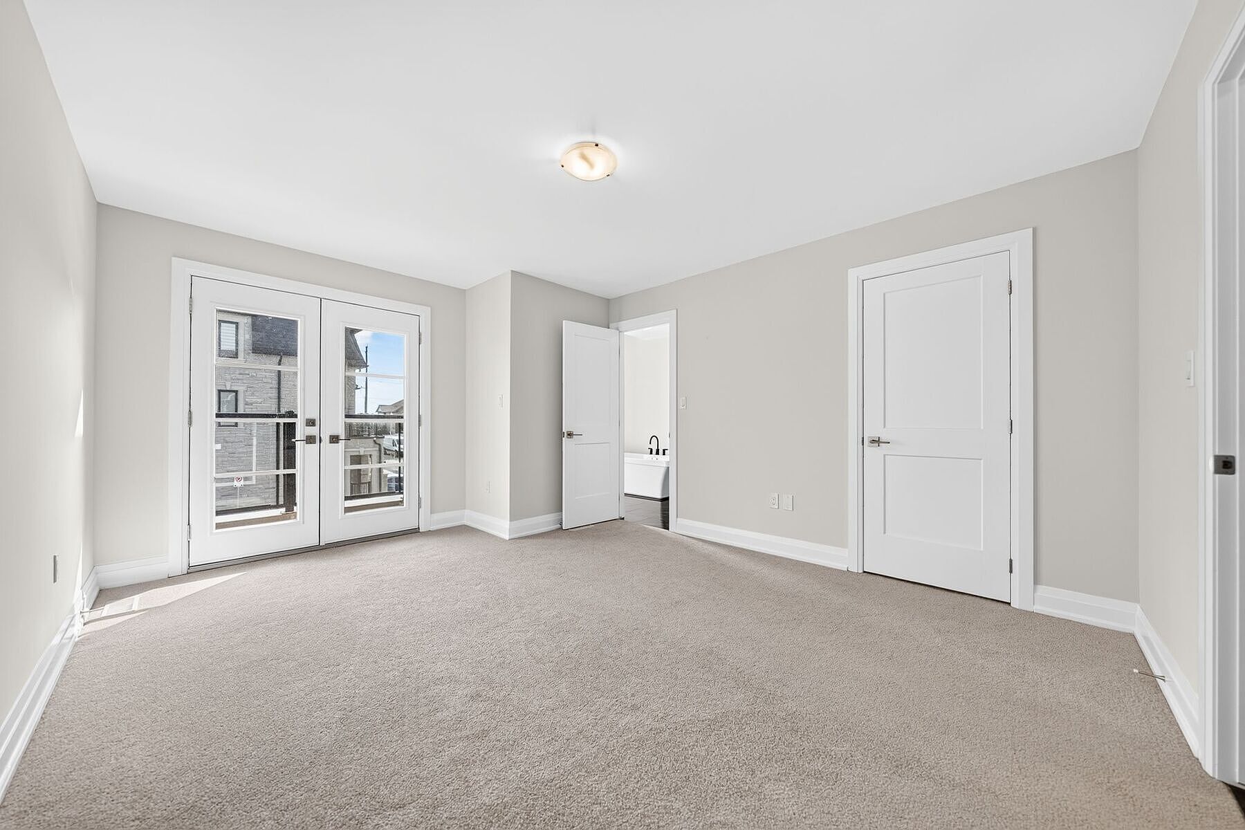  Brand New Luxurious Townhome - 物件實景