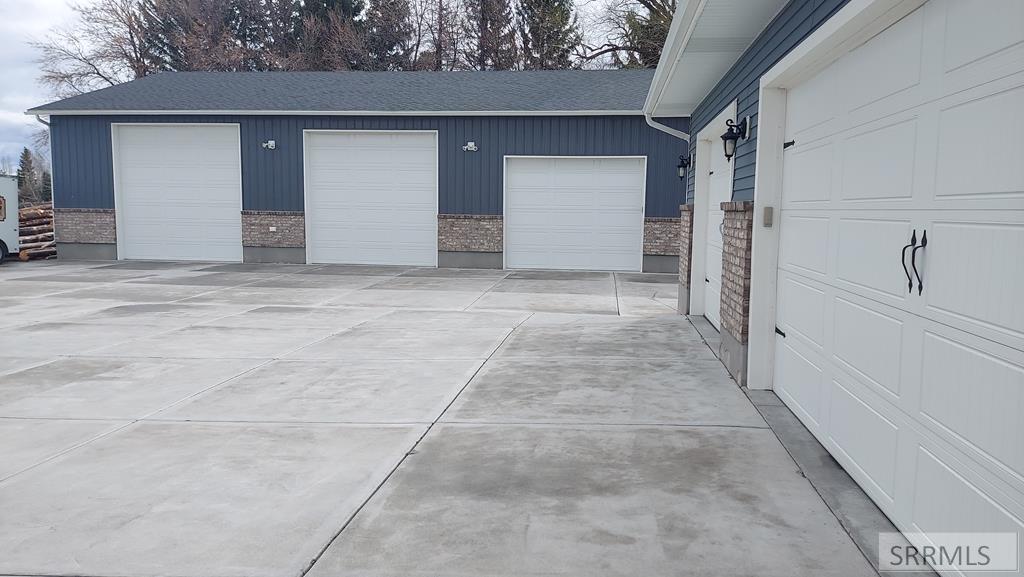 IDAHO FALLS, Idaho, 83401, United States, 5 Bedrooms Bedrooms, ,4 BathroomsBathrooms,Residential,For Sale,1895056