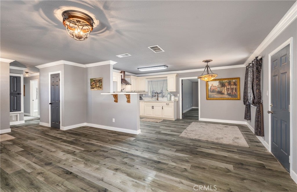 Redlands, California, 92374, United States, 5 Bedrooms Bedrooms, ,1 BathroomBathrooms,Residential,For Sale,2005223