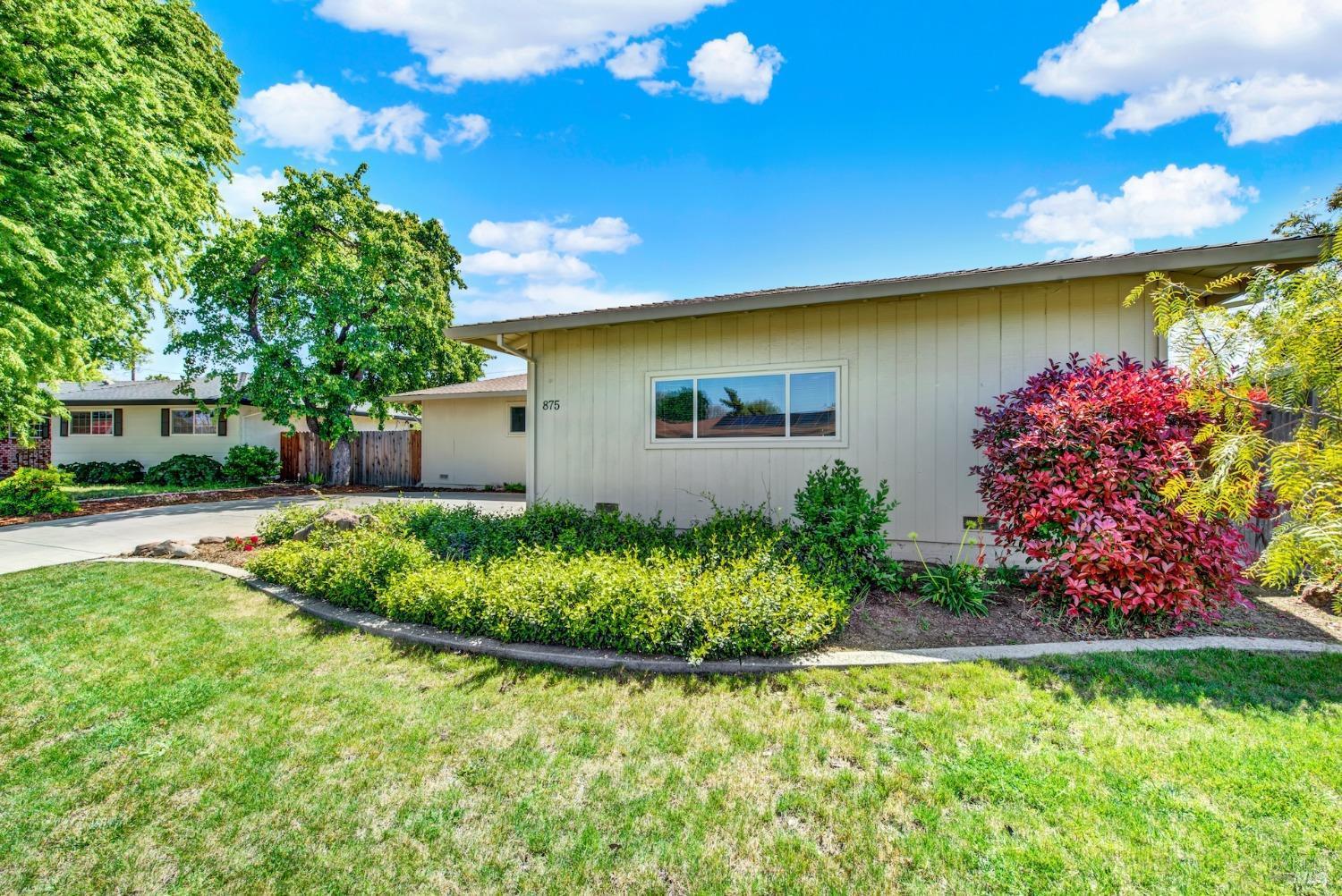Dixon, California, 95620, United States, 3 Bedrooms Bedrooms, ,2 BathroomsBathrooms,Residential,For Sale,1943662