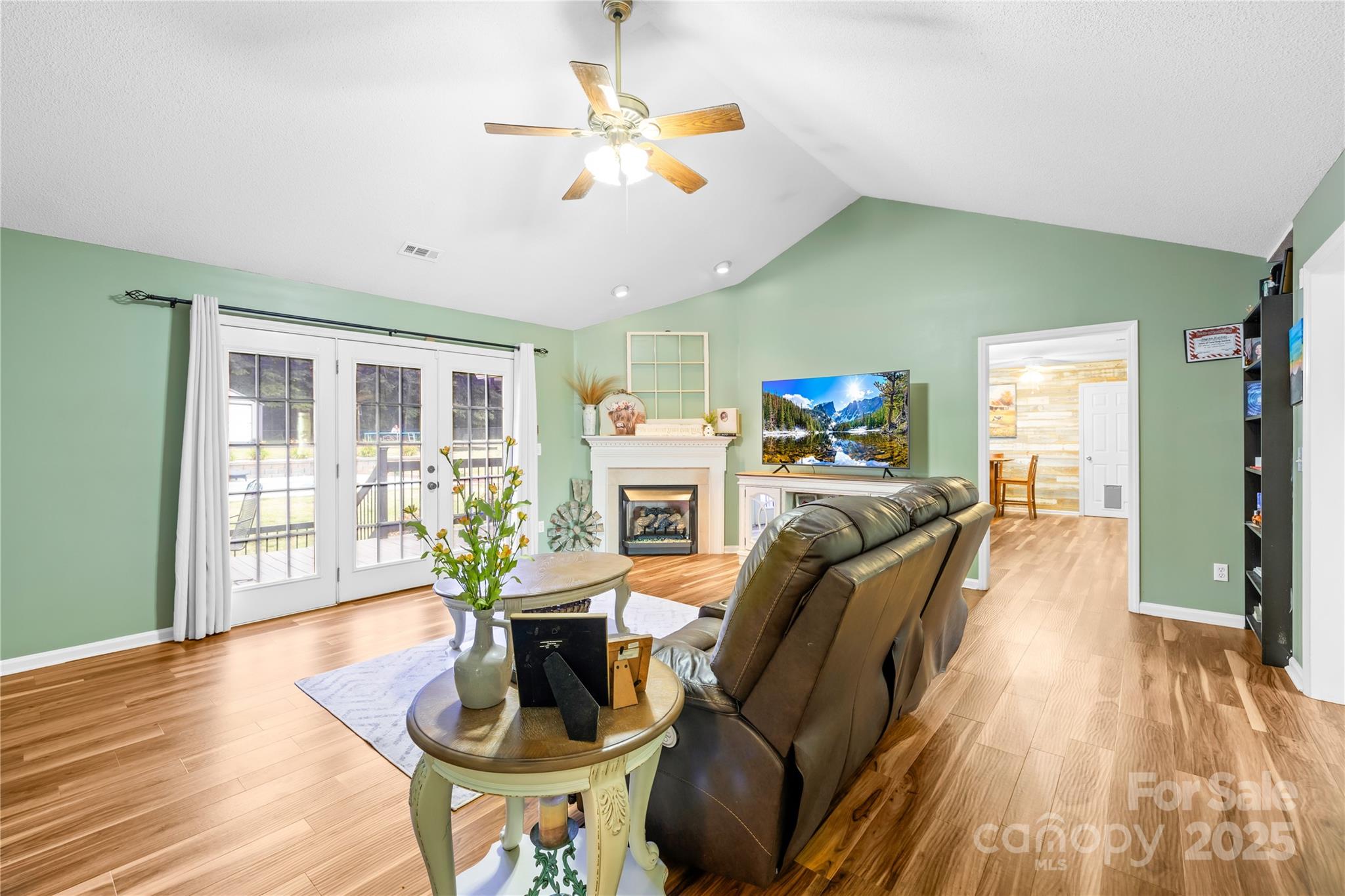 Shelby, North Carolina, 28152, United States, 3 Bedrooms Bedrooms, ,2 BathroomsBathrooms,Residential,For Sale,1847479