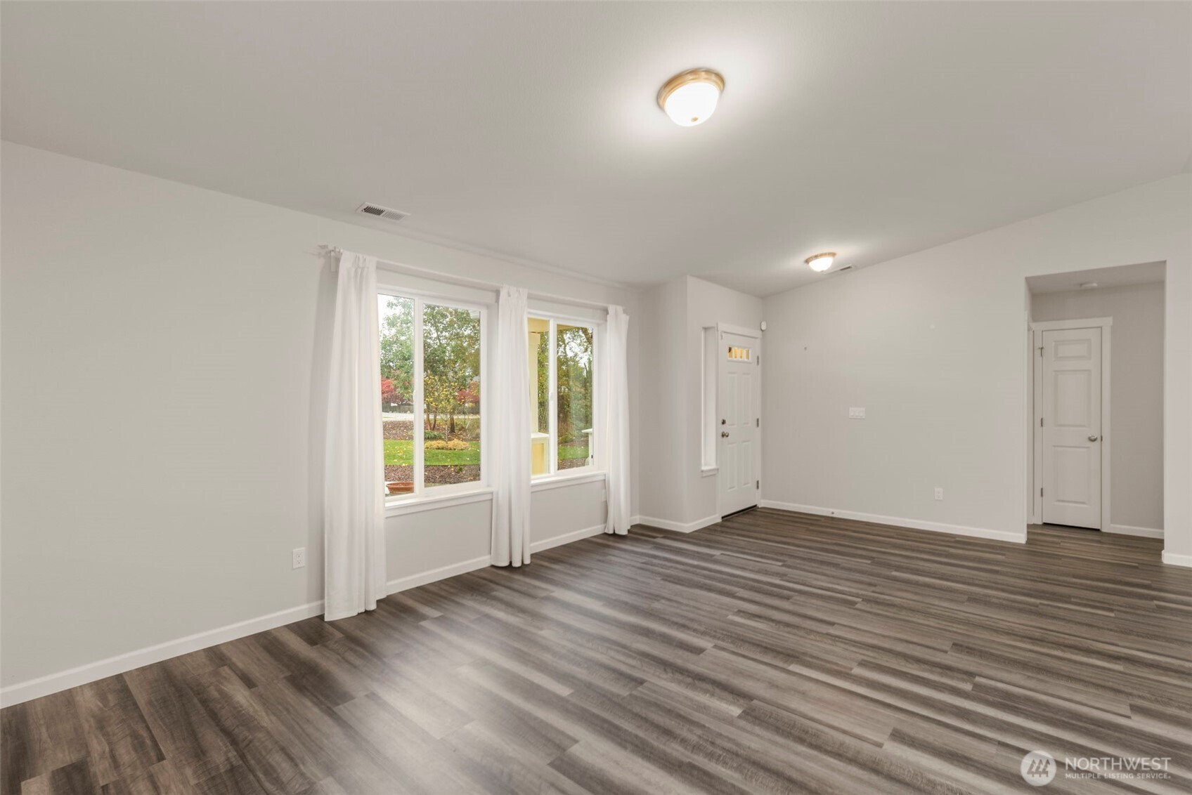 Port Townsend, Washington, 98368, United States, 3 Bedrooms Bedrooms, ,1 BathroomBathrooms,Residential,For Sale,1989519